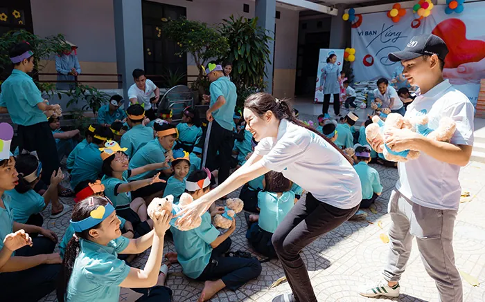 Hình ảnh biểu tượng tầm nhìn của Long Hổ, thể hiện sự đổi mới và hướng tới tương lai